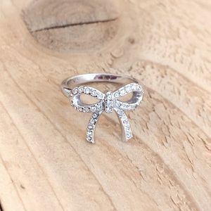 Swarovski Silver Lucia Bow / Ribbon Crystal ring